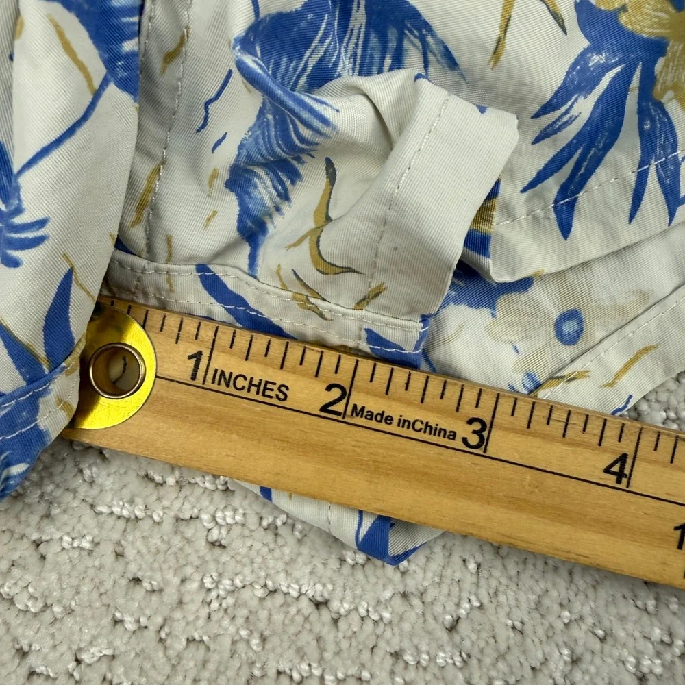 Patagonia Barely Baggies Shorts‎ Womens Small White Floral 2.5